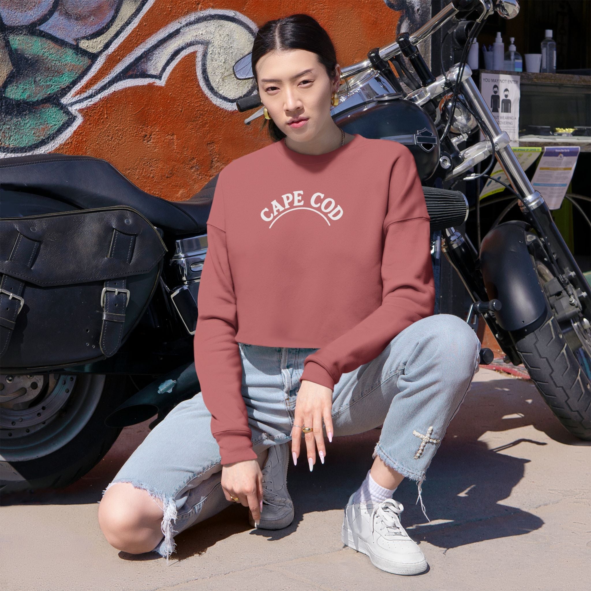 Rustic Cape Cod Women's Cropped Sweatshirt