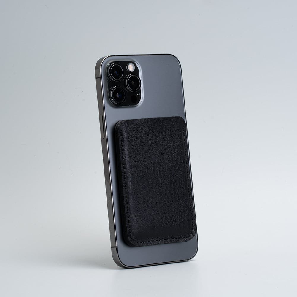 Leather Wallet compatible with MagSafe - The Minimalist